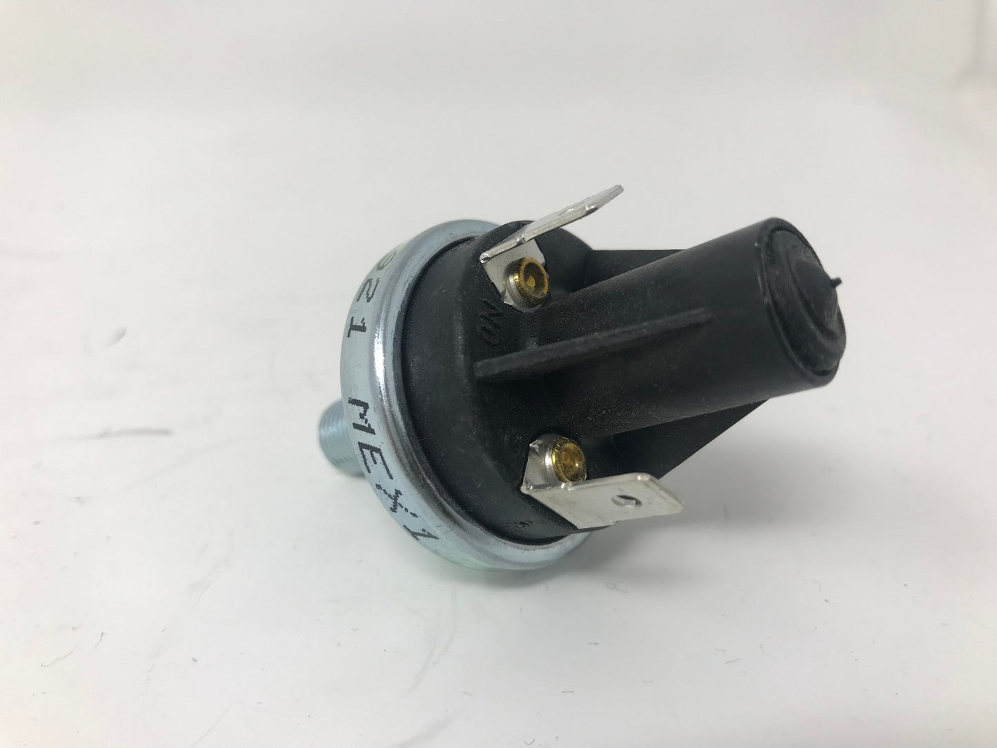 Indmar Fuel Pump Safety and Walters V-Drive Oil Pressure Sensor Switch