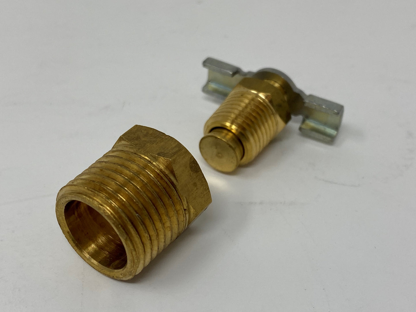 Brass engine block petcoc drain plug