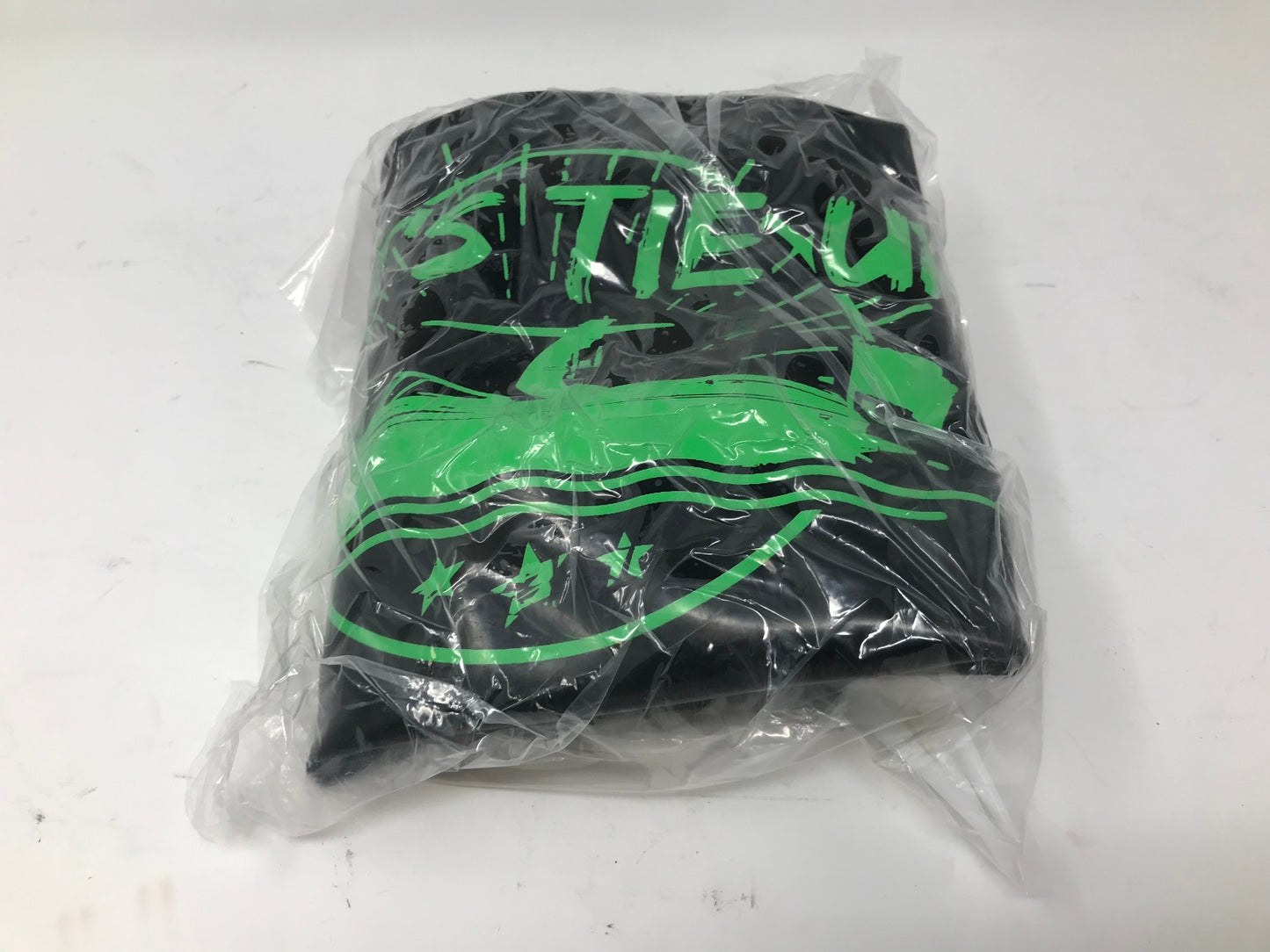 Lets Tie Up XL 28 Inch Fender Black Green Each