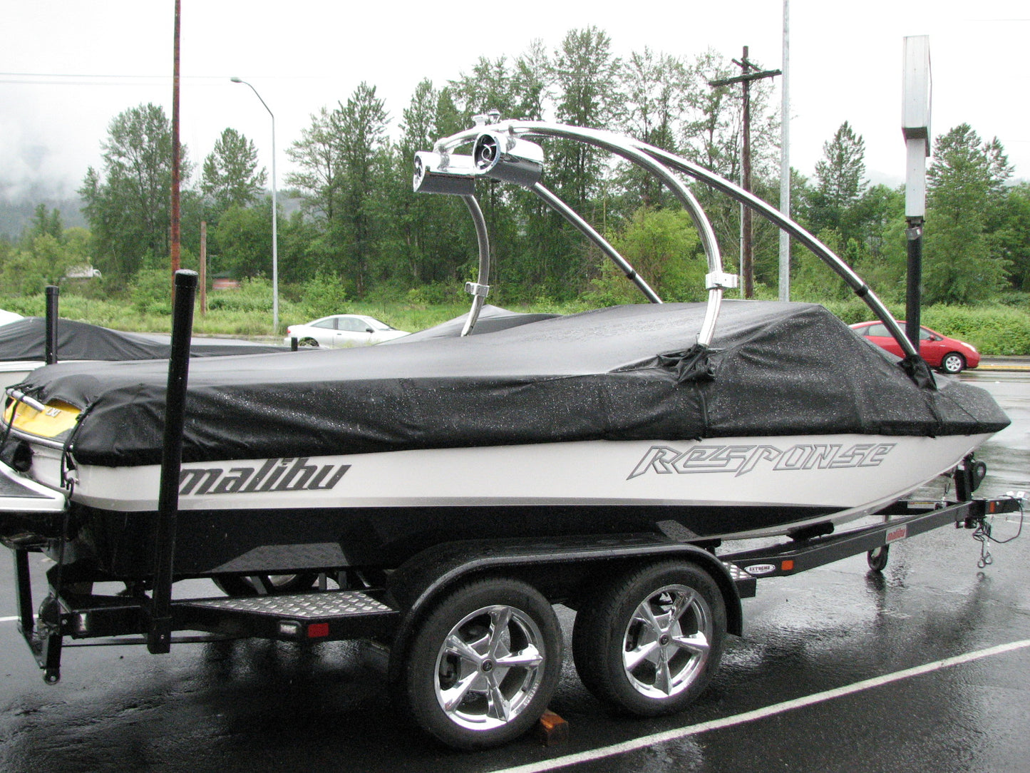 Bakes Custom Fitted Sunbrella Boat Cover for Malibu Boats