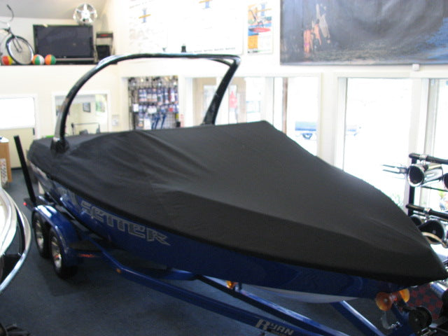 Bakes Custom Fitted Sunbrella Boat Cover for Malibu Boats