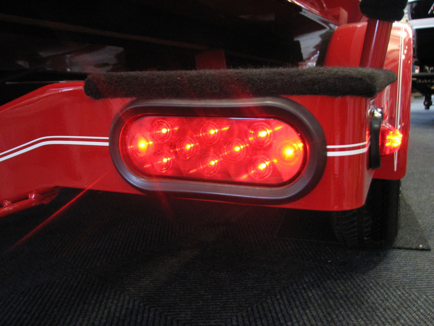 Optronics Trailer Tail Light Oval LED