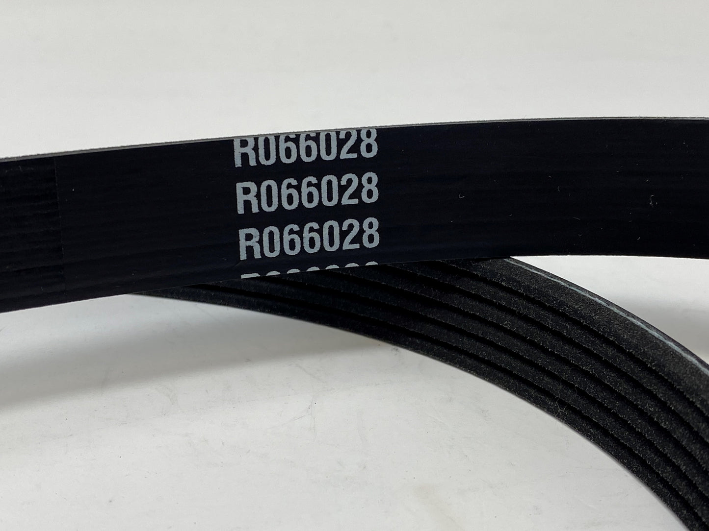 PCM R066028 Excalibur Serpentine Belt