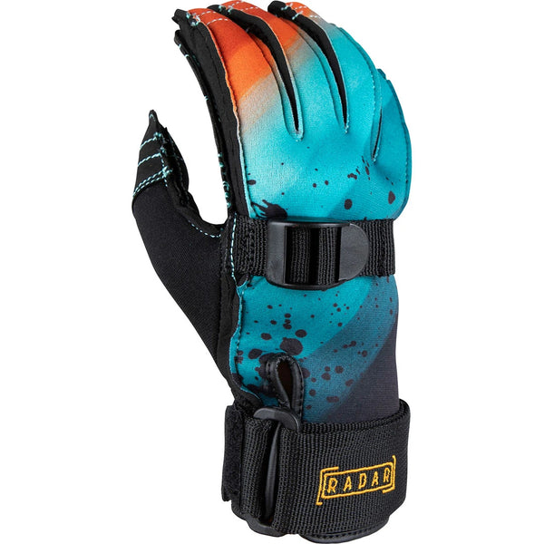Powerpull closure on Radar TRA kids waterski glove