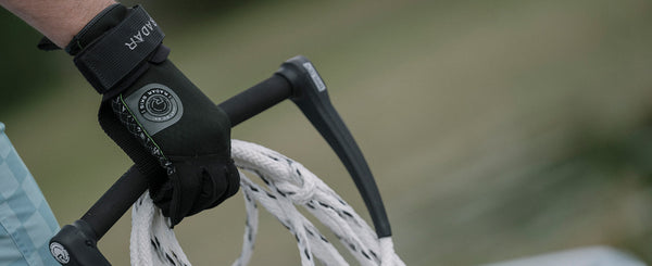 Radar Vice Inside-Out Waterski Gloves – Grip Dowel & Power Strap