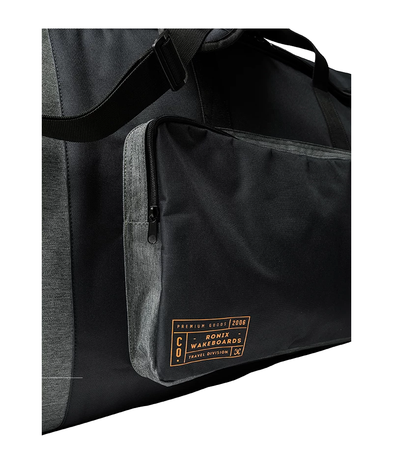 External zippered storage pocket on Ronix Battalion board case