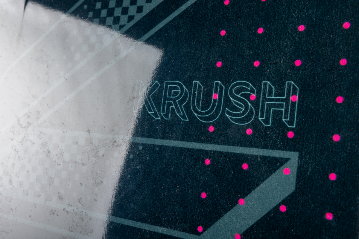 Ronix Krush women's wakeboard heel-side rail design