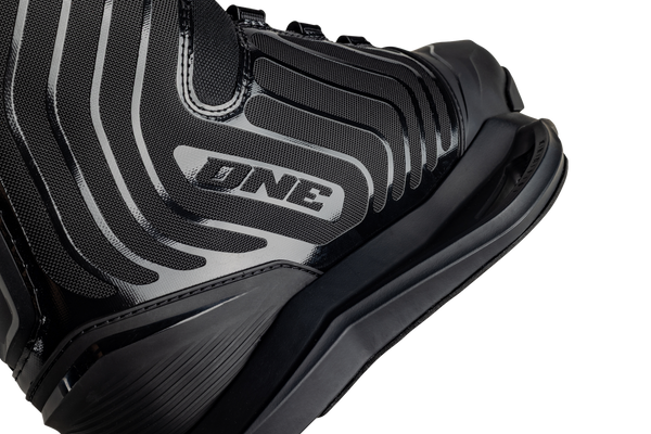Side view of Ronix One Gloss Midnight wakeboard bindings