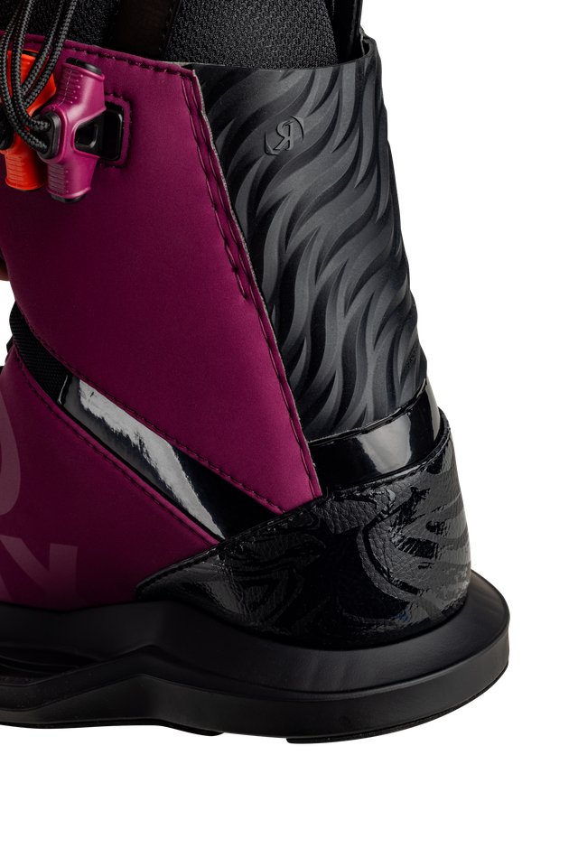 heel of Ronix Rise women's wakeboard bindings