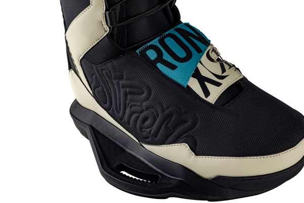 Side profile of Ronix Supreme BOA wakeboard bindings